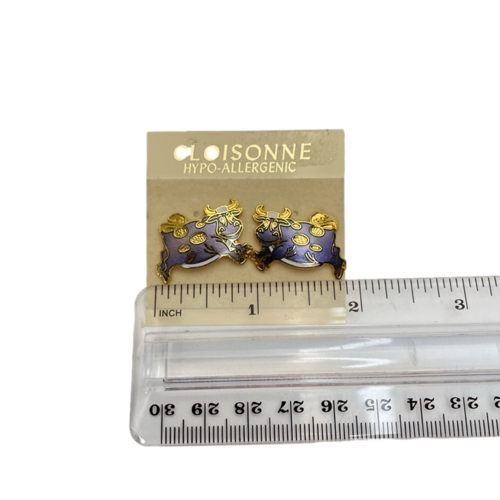 Cloisonné Purple Cow Brooch Hypo-Allergenic Earrings - Picture 5 of 7